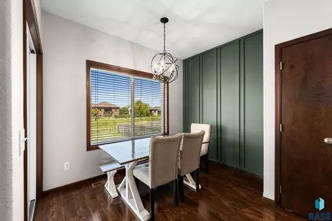 Dining - 3216 E Brewster St, Sioux Falls, SD 57108 photo 2 of 2