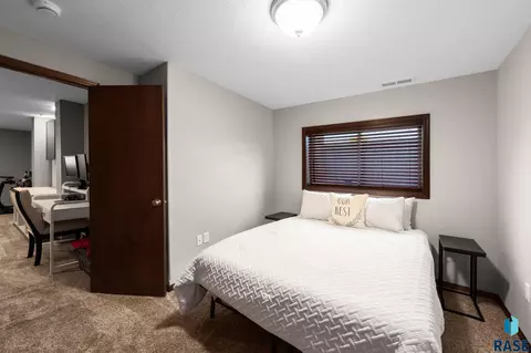 Bedroom - 3216 E Brewster St, Sioux Falls, SD 57108 photo 4 of 5