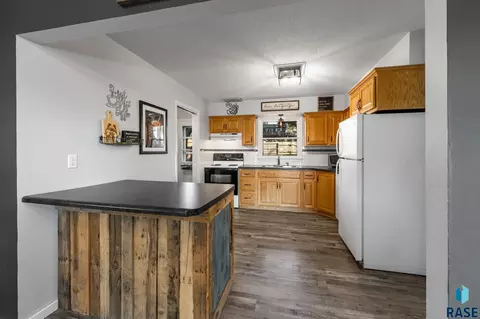 Kitchen - 206 E 4th St, Dell Rapids, SD 57022 photo 1 of 4