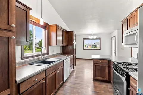 Kitchen - 3616 E Brewster St, Sioux Falls, SD 57108 photo 1 of 2