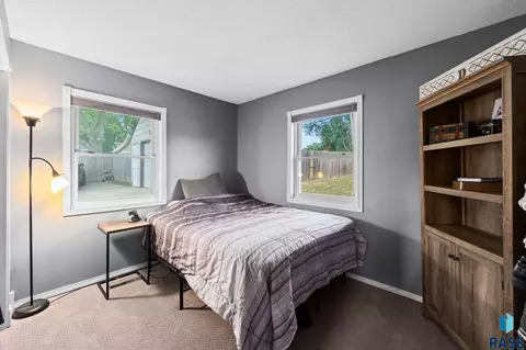 Bedroom - 908 S Conklin Ave, Sioux Falls, SD 57103 photo 4 of 4