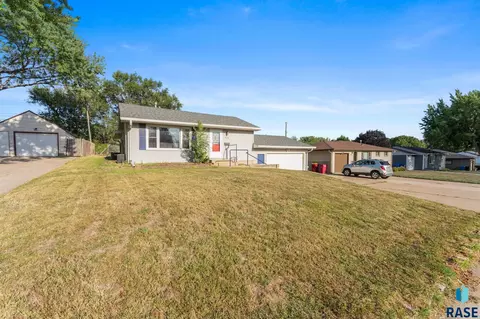 Other - 908 S Conklin Ave, Sioux Falls, SD 57103 photo 3 of 10