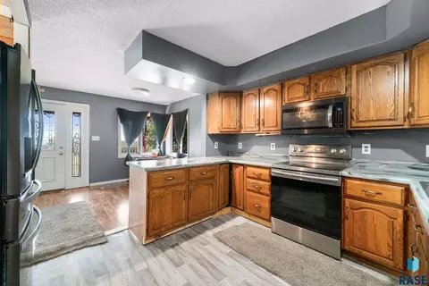 Kitchen - 47790 309 Ave, Alcester, SD 57001 photo 7 of 11