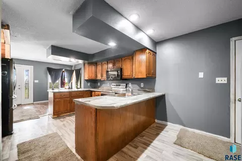 Kitchen - 47790 309 Ave, Alcester, SD 57001 photo 10 of 11