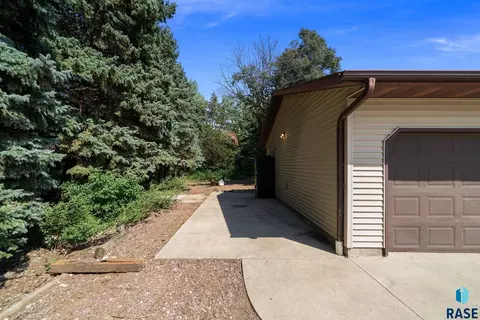 Exterior - 47790 309 Ave, Alcester, SD 57001 photo 9 of 22