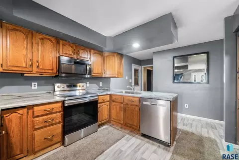 Kitchen - 47790 309 Ave, Alcester, SD 57001 photo 6 of 11