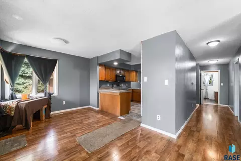 Entry Way - 47790 309 Ave, Alcester, SD 57001 photo 2 of 8