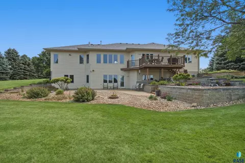 Exterior - 47588 255th St, Renner, SD 57055 photo 9 of 28