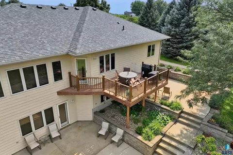 Exterior - 47588 255th St, Renner, SD 57055 photo 15 of 28