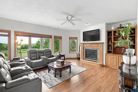 Living - 47588 255th St, Renner, SD 57055 photo 1 of 4