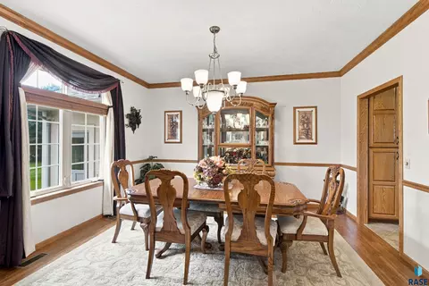 Dining - 47588 255th St, Renner, SD 57055 photo 1 of 5