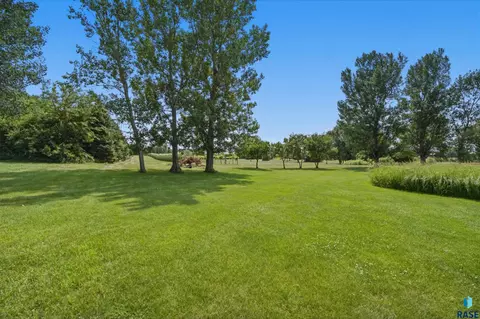 Exterior - 47588 255th St, Renner, SD 57055 photo 25 of 28