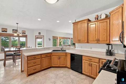 Kitchen - 47588 255th St, Renner, SD 57055 photo 4 of 4