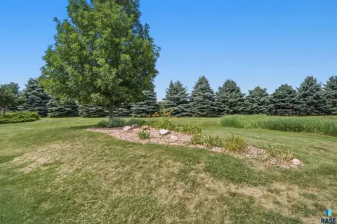 Exterior - 47588 255th St, Renner, SD 57055 photo 23 of 28