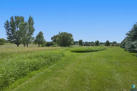 Exterior - 47588 255th St, Renner, SD 57055 photo 24 of 28