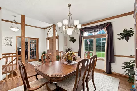Dining - 47588 255th St, Renner, SD 57055 photo 2 of 5