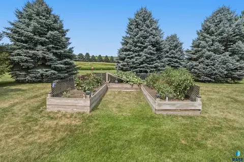 Exterior - 47588 255th St, Renner, SD 57055 photo 17 of 28