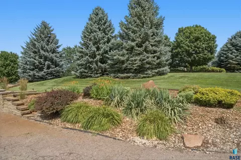 Exterior - 47588 255th St, Renner, SD 57055 photo 18 of 28