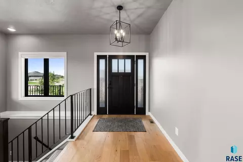 Entry Way - 5601 E Chandler Dr, Sioux Falls, SD 57110 photo 1 of 5