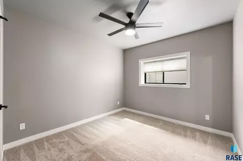 Bedroom - 5601 E Chandler Dr, Sioux Falls, SD 57110 photo 9 of 14