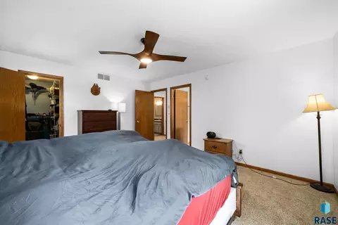 Bedroom - 900 E 64th St, Sioux Falls, SD 57108 photo 1 of 5