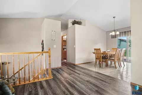 Entry Way - 7404 W 66th St, Sioux Falls, SD 57106 photo 1 of 1