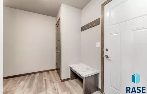 Entry Way - 1115 E Wayne Pl, Tea, SD 57064 photo 2 of 2