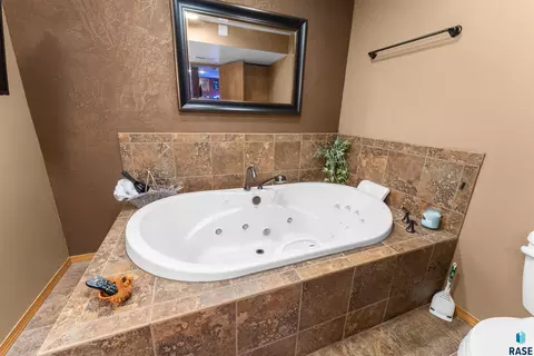 Bath - 200 E 9th St, Crooks, SD 57020 photo 5 of 6