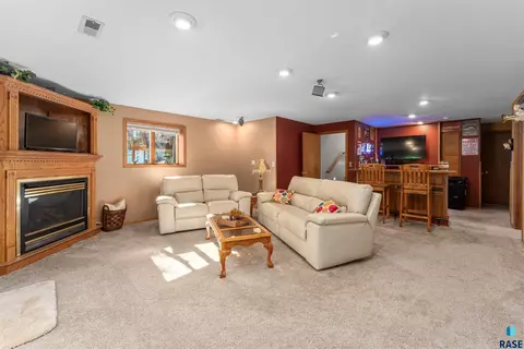 Living - 200 E 9th St, Crooks, SD 57020 photo 2 of 2