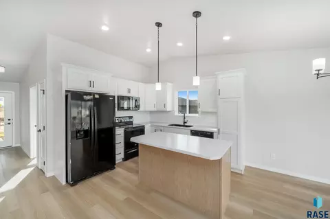 Kitchen - 6817 E Freedom St, Sioux Falls, SD 57108 photo 1 of 1
