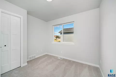 Bedroom - 6817 E Freedom St, Sioux Falls, SD 57108 photo 5 of 6