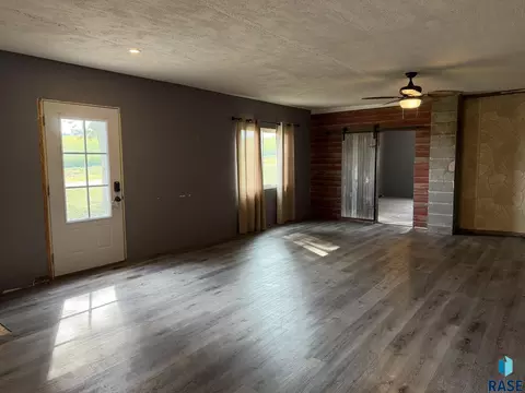 Living - 44666 289th St, Viborg, SD 57070 photo 6 of 9