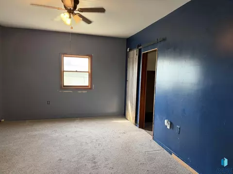 Bedroom - 44666 289th St, Viborg, SD 57070 photo 1 of 2