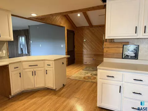 Kitchen - 44666 289th St, Viborg, SD 57070 photo 4 of 5