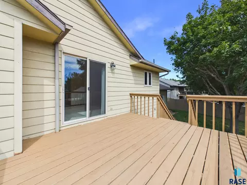 Exterior - 505 Herman Cir, Tea, SD 57064 photo 3 of 14