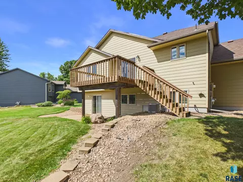Exterior - 505 Herman Cir, Tea, SD 57064 photo 11 of 14