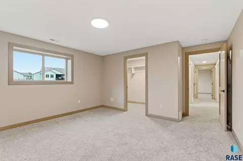 Bedroom - 2401 E Joshua Cir, Sioux Falls, SD 57108 photo 3 of 6