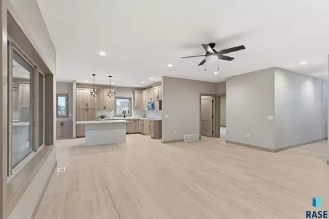 Living - 2401 E Joshua Cir, Sioux Falls, SD 57108 photo 2 of 5