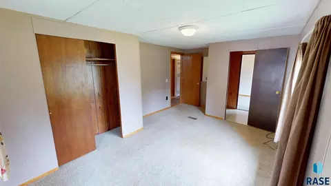 Bedroom - 750 Dakota St, Toronto, SD 57268 photo 6 of 9