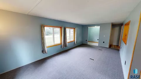 Living - 750 Dakota St, Toronto, SD 57268 photo 4 of 5
