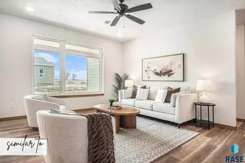 9301 W 43rd St, Sioux Falls, SD 57106