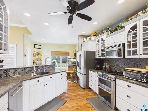 Kitchen - 23449 451 Ave, Madison, SD 57042 photo 2 of 3