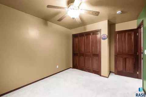 Bedroom - 5609 S Cain Ave S, Sioux Falls, SD 57106 photo 1 of 2