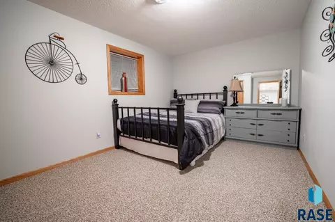 Bedroom - 2817 Dailey Dr, Mitchell, SD 57301 photo 6 of 6