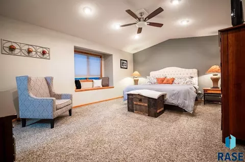 Bedroom - 2817 Dailey Dr, Mitchell, SD 57301 photo 1 of 6