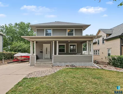 811 W 7th St, Sioux Falls, SD 57104
