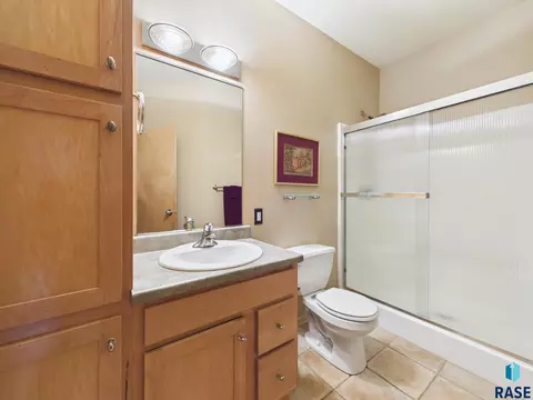 Bath - 815 S Park Lane St, Canton, SD 57013 photo 2 of 4