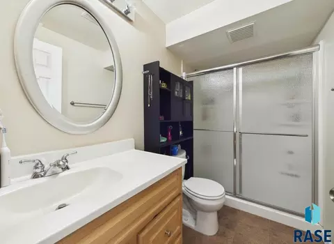 Bath - 815 S Park Lane St, Canton, SD 57013 photo 4 of 4