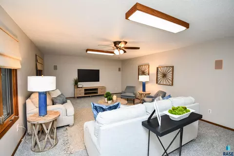 Living - 3305 E 33rd St, Sioux Falls, SD 57103 photo 6 of 11