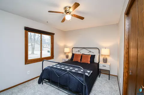 Bedroom - 3305 E 33rd St, Sioux Falls, SD 57103 photo 1 of 17